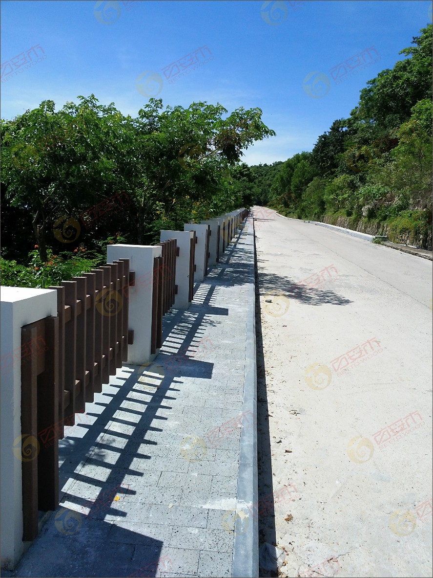 海南太陽(yáng)灣塑木護(hù)欄2
